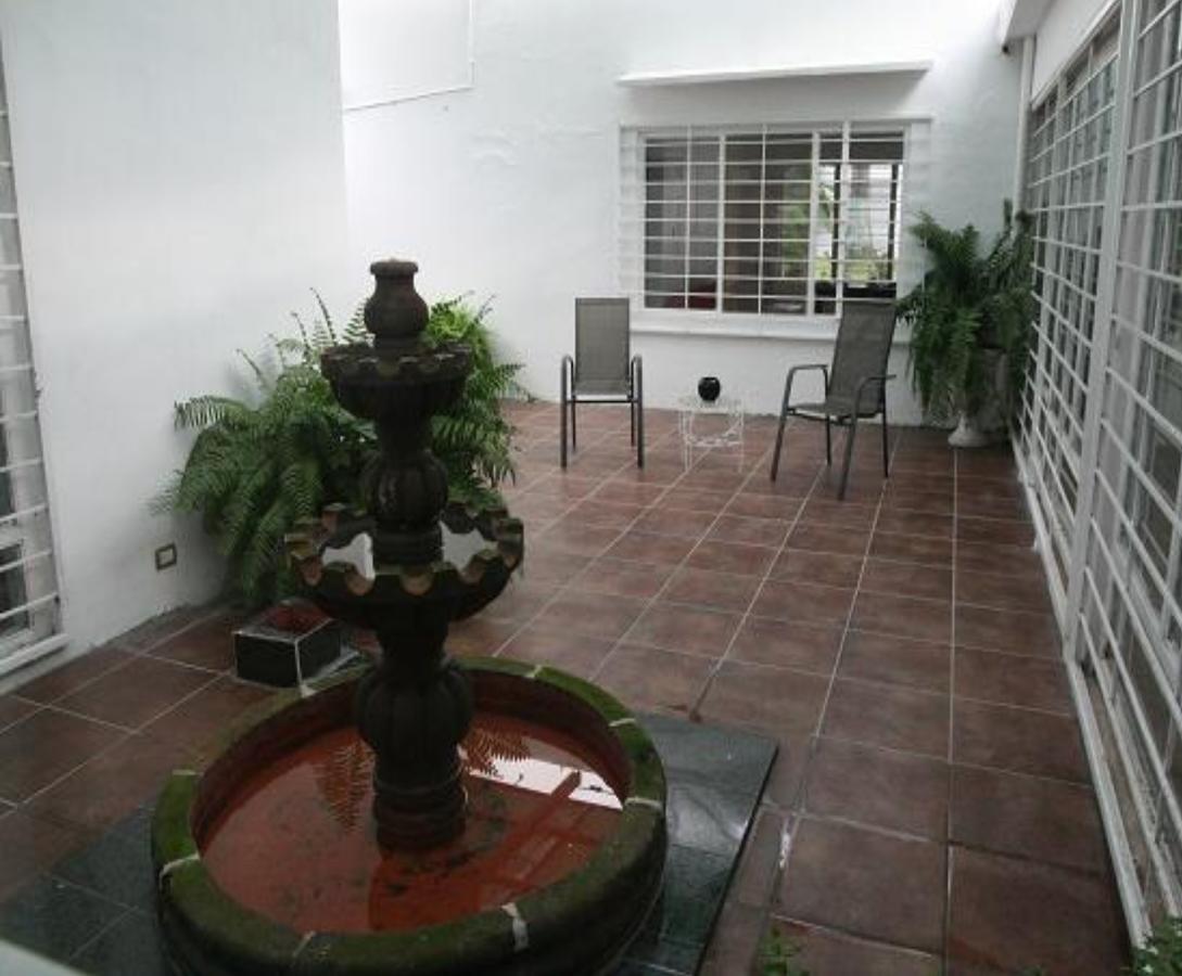Suites El Retiro 图斯特拉古铁雷斯 外观 照片
